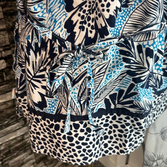 CLEARANCE Peaches Top Leopard Trim Short Elastic Sleeves & Neck Pockets Tie Back - Picture 7 of 10